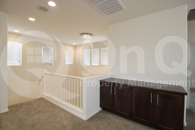 Building Photo - 10169 W Los Gatos Dr