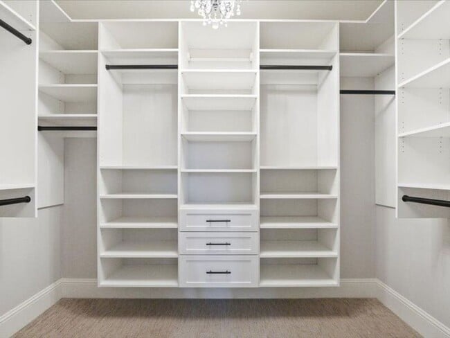 Building Photo - 3500 S Morain St