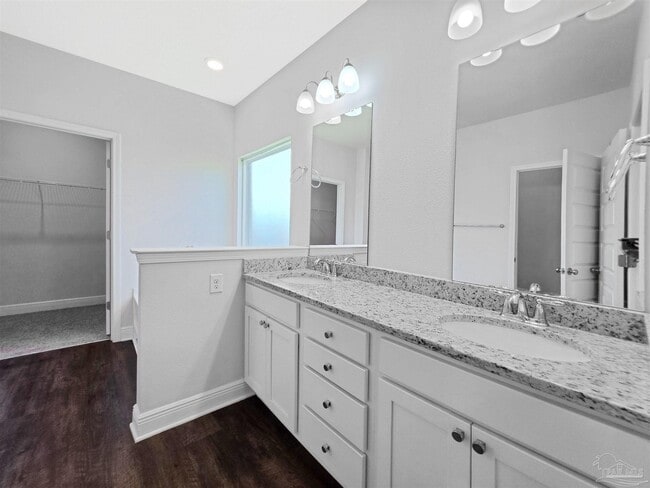 Building Photo - 8108 Silver Maple Dr