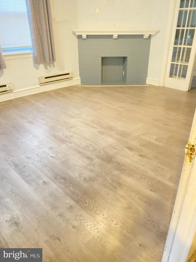 Building Photo - 1401 Alcott St