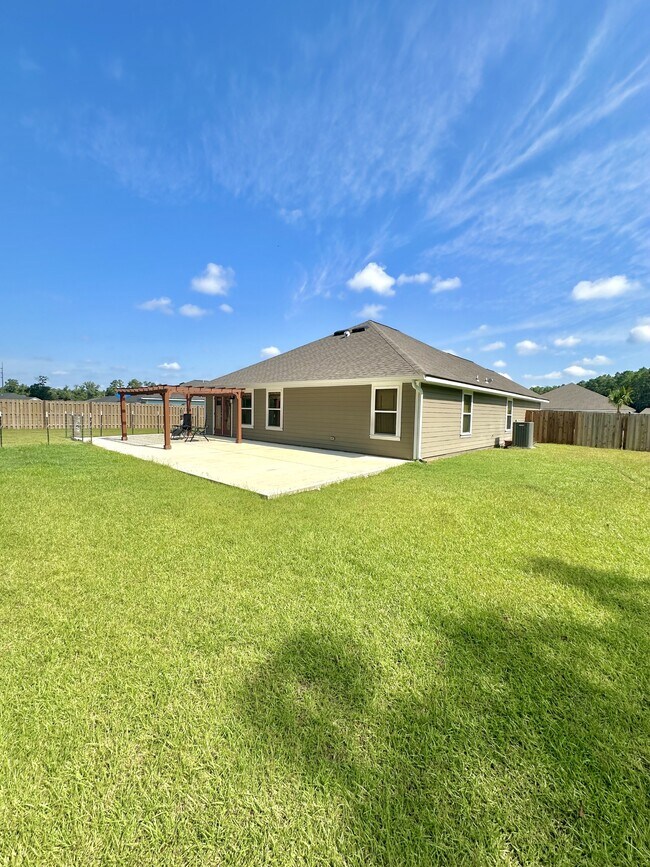 Building Photo - 26 Gray Fox Ct