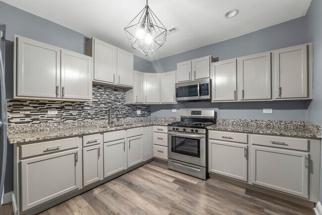 Building Photo - 7823 S Morgan St