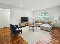 Building Photo - 7718 Royal Ln