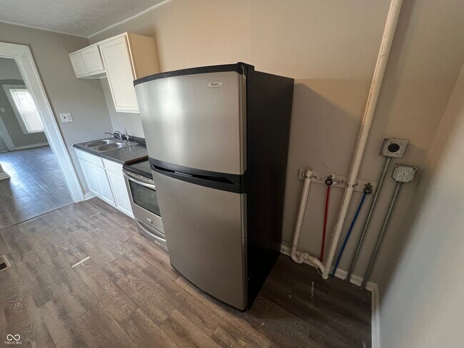 Building Photo - 4919 Orion Ave