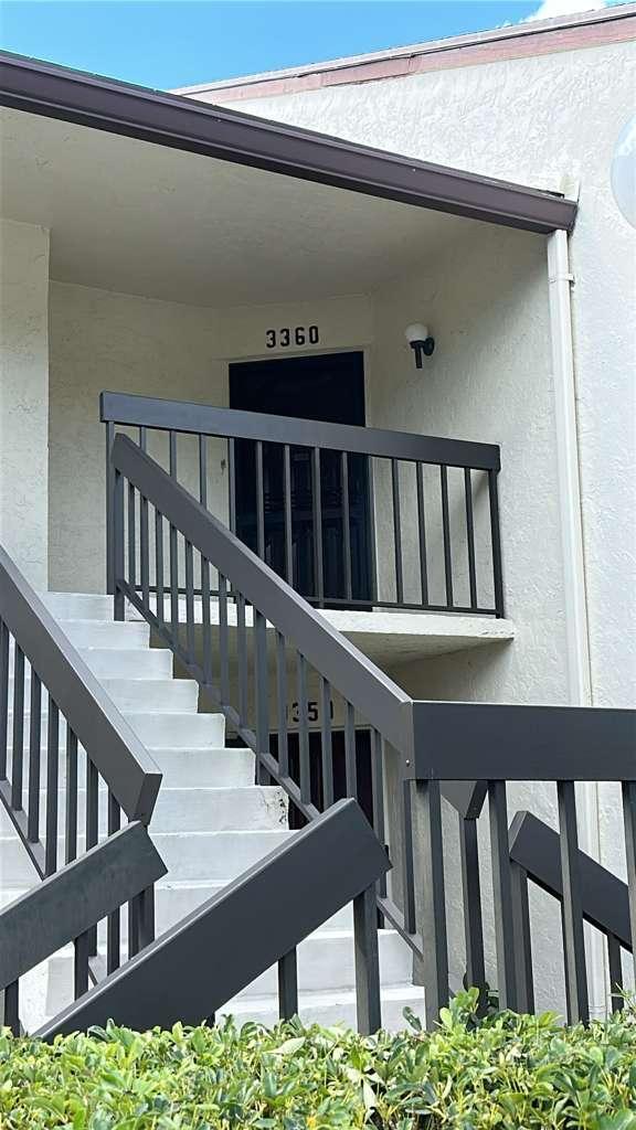 Building Photo - 3360 Lucerne Park Dr