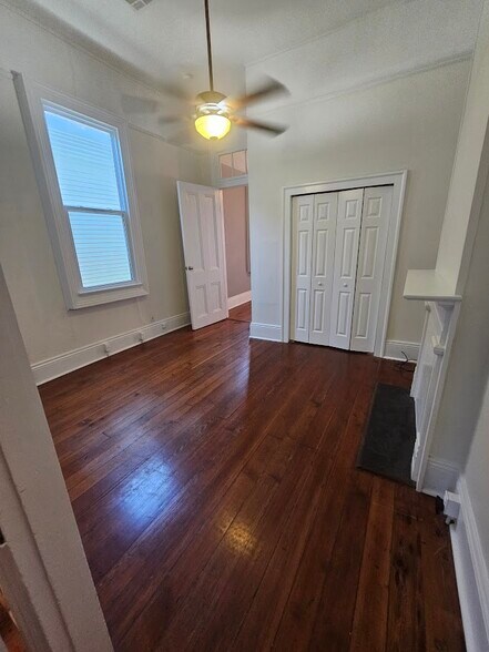 Building Photo - 7317 Cohn St