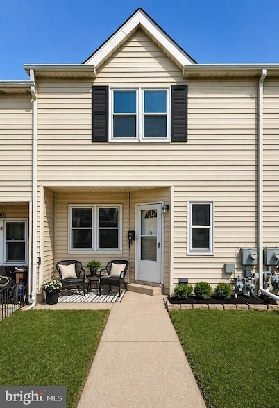 Building Photo - 614 Fraley St