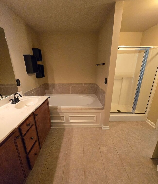 Building Photo - 73 Puttenum Way