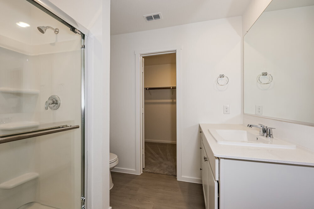 Building Photo - 122 Willow Wy