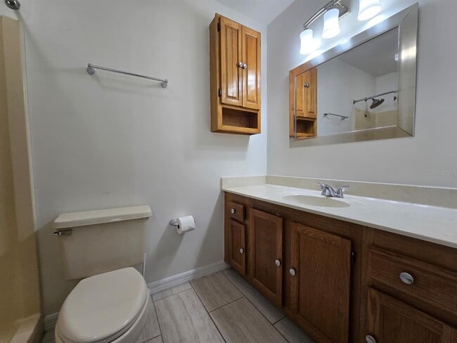 Building Photo - 2606 NE 22nd Ave