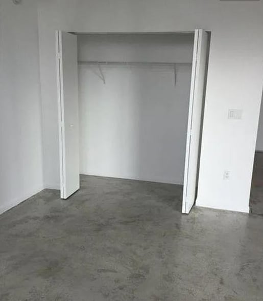 Building Photo - 234 NE 3rd St