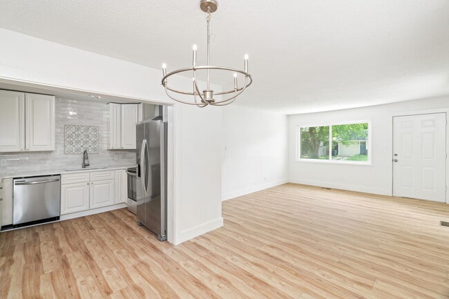 Building Photo - 415 Taliwa Dr
