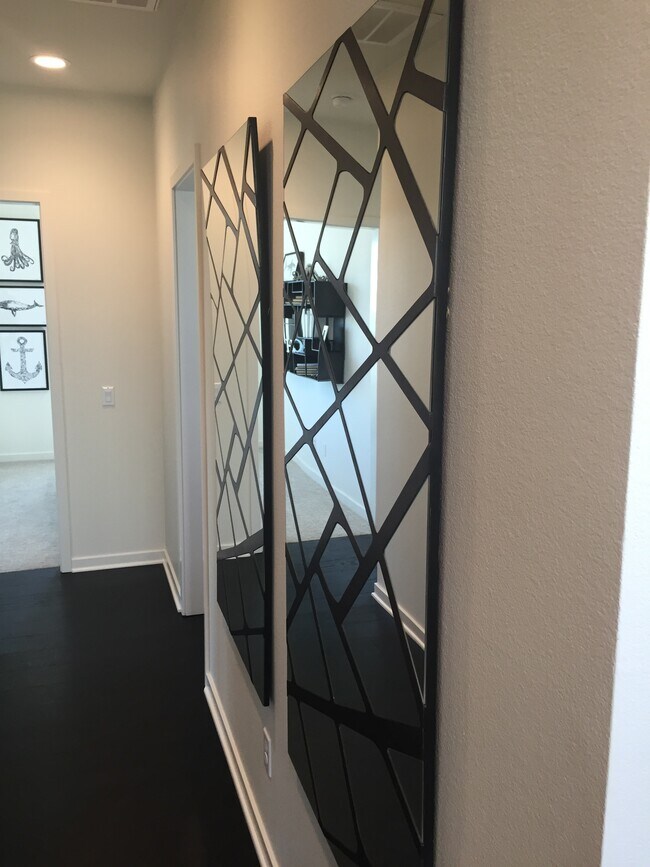 Building Photo - 826 Brickyard Ln