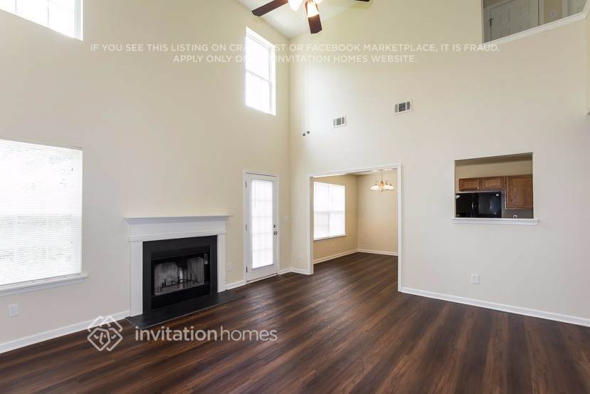 Building Photo - 216 Nellie Yale Pl