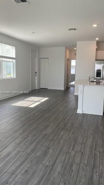 Building Photo - 871 SE grovebush Ln