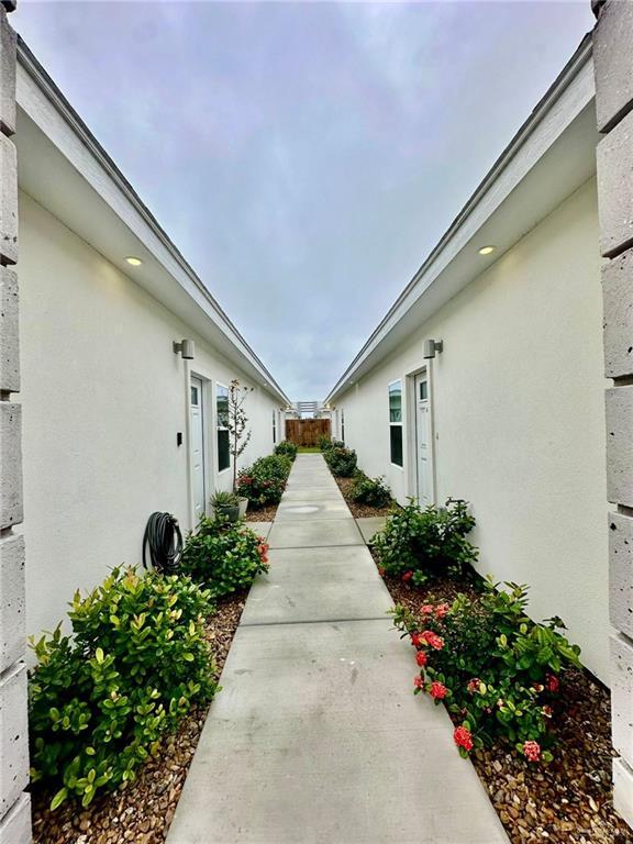 Building Photo - 22 N Crown Point