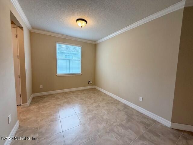 Building Photo - 29 Lakefront Ln