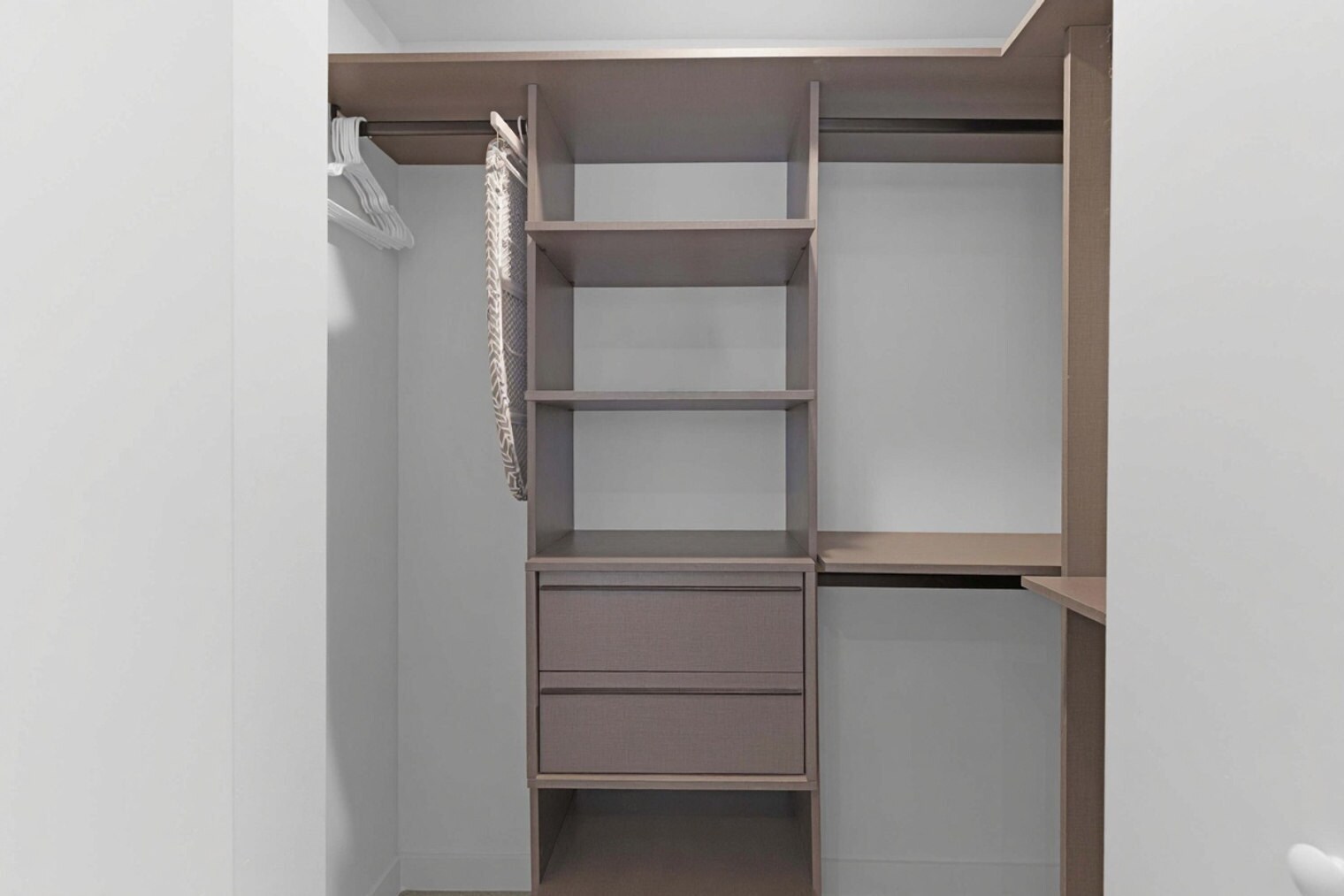 Building Photo - 11 NE 6th St