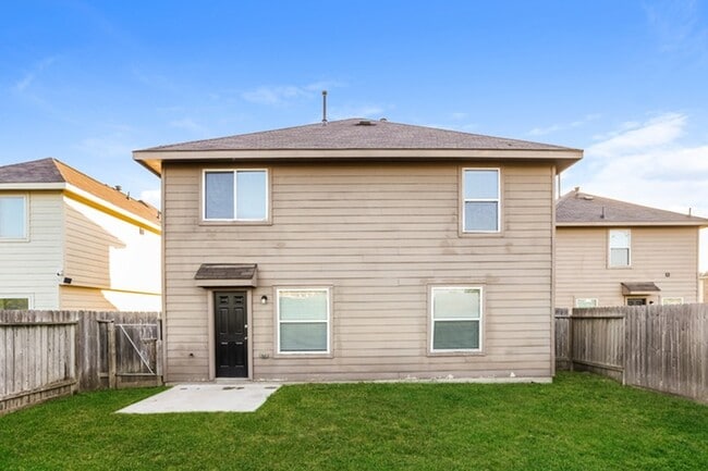 Building Photo - 12707 Veterans Ranch Rd