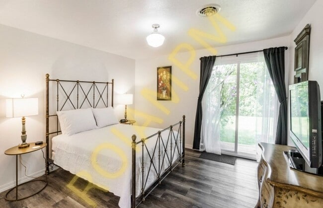 Building Photo - Charming 3 Bed, 2 Bath Home in PRIME Twin Falls Location – $1,800/Month