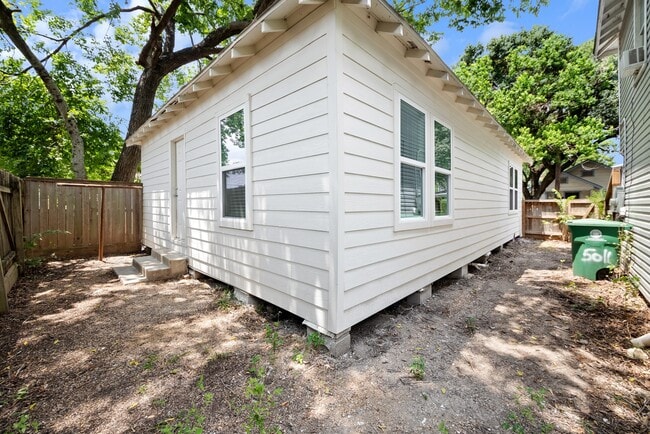 Building Photo - 5110 Avenue H