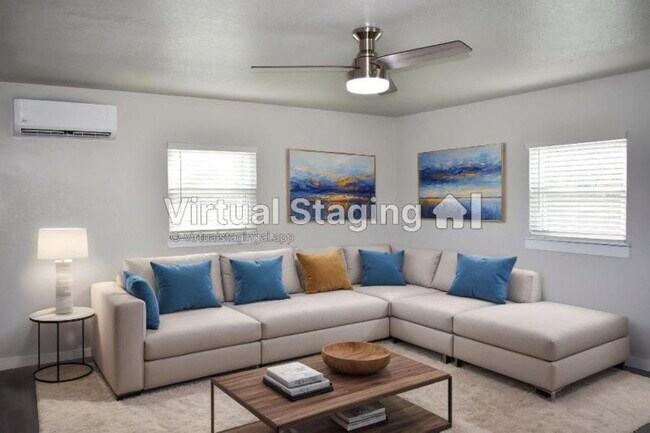 Building Photo - "Beautifully Updated Open-Concept Studio with Modern Finishes!"