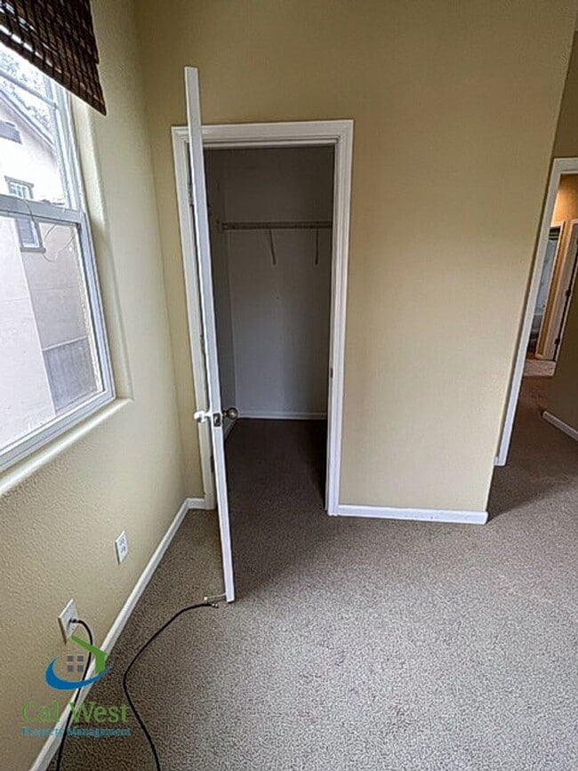 Building Photo - $3995 - 3 Bed/2.5 Bath Two Story Home in D...