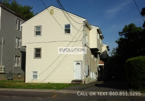 Building Photo - 71 Williams St