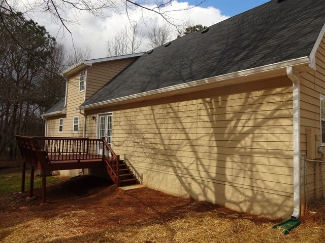 Building Photo - 222 Deer Walk Dr