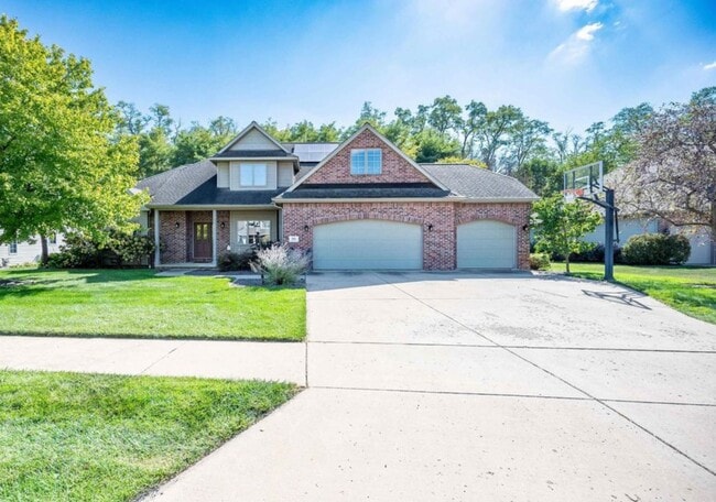 Primary Photo - 502 W Copperfield Dr