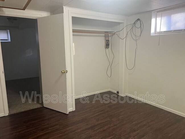 Building Photo - 455 W 4650 S