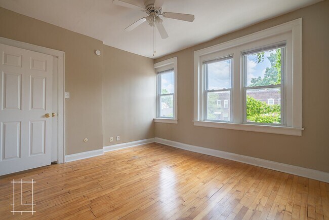 Building Photo - 2487-2491 Summit St.