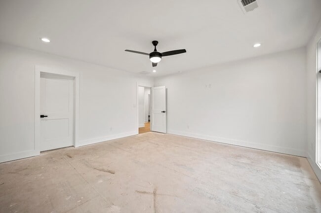 Building Photo - 4161 Cocos Wy