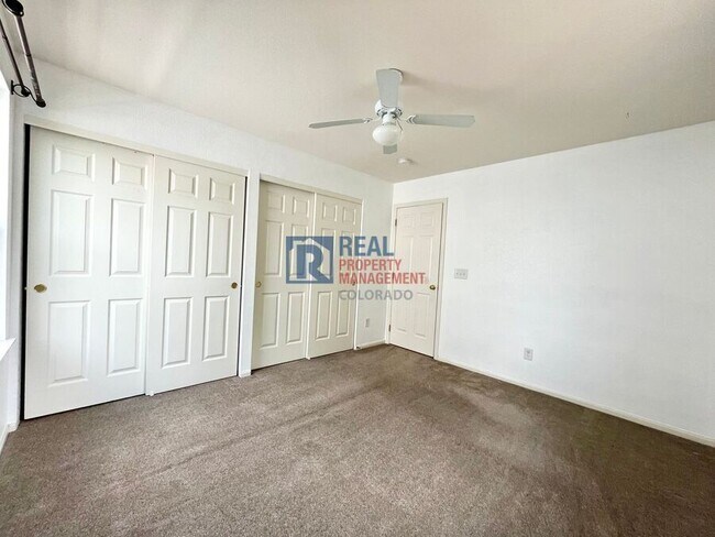 Building Photo - 676 Hedgerow Way
