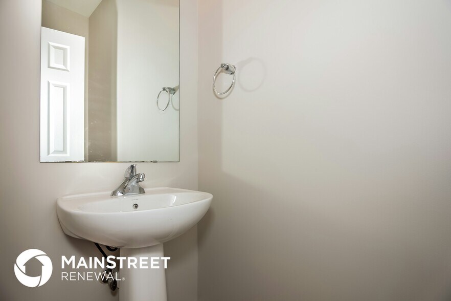 Building Photo - 317 Moses Rhyne Dr