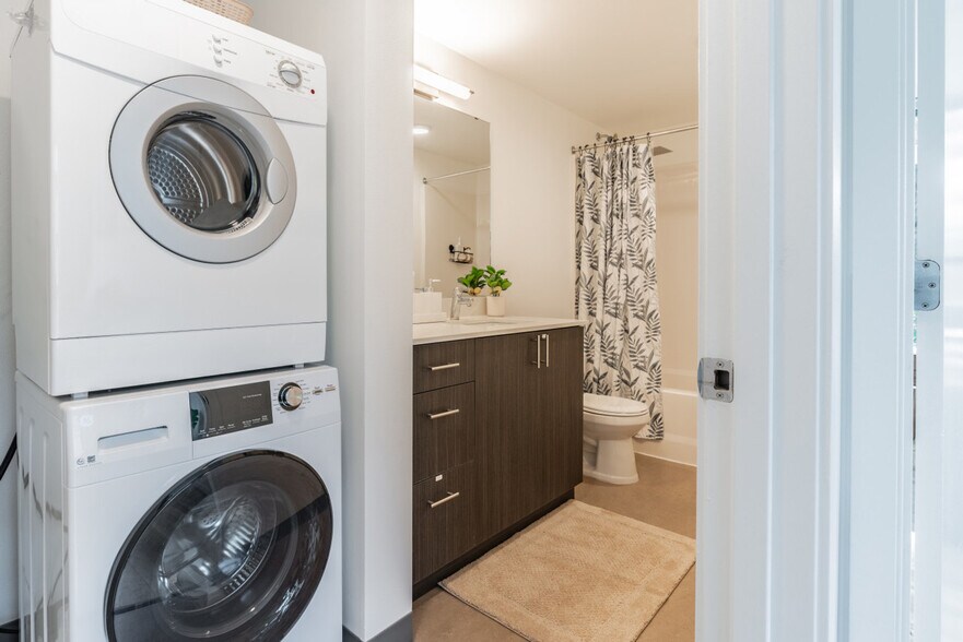 Building Photo - 2207 E Union St