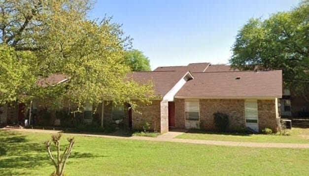 Building Photo - 1600 E Murchison St