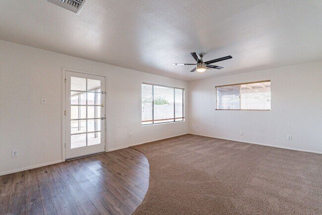 Building Photo - 4501 W Cinnabar Ave
