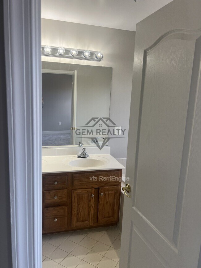 Building Photo - 3316 Broker Ln