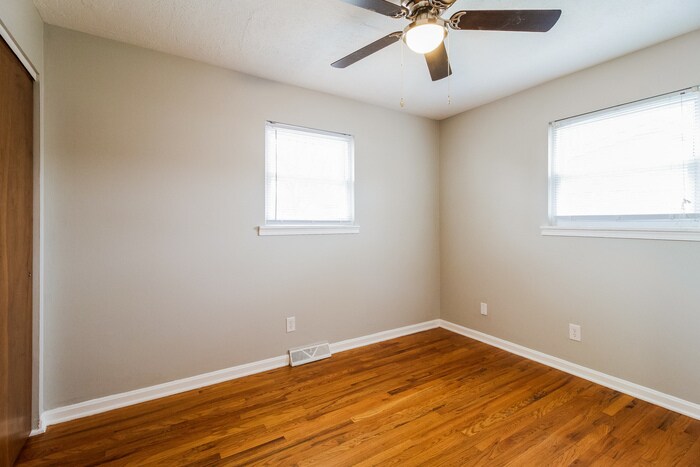 Building Photo - 682 Mimosa Ct