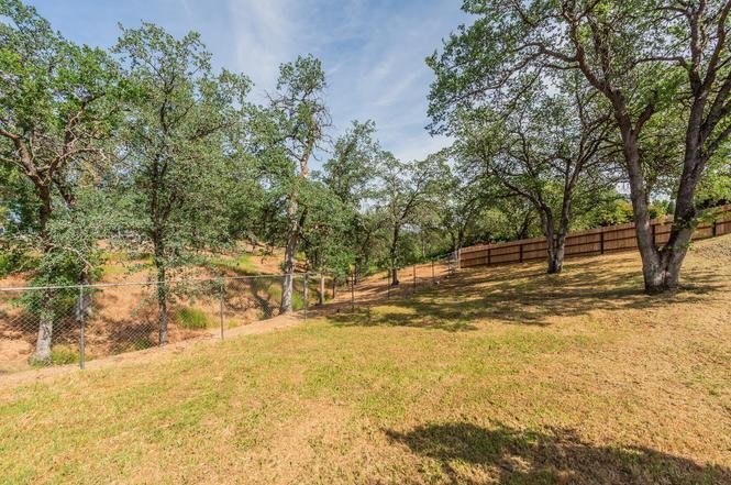 Building Photo - 188 Woodcliff Dr