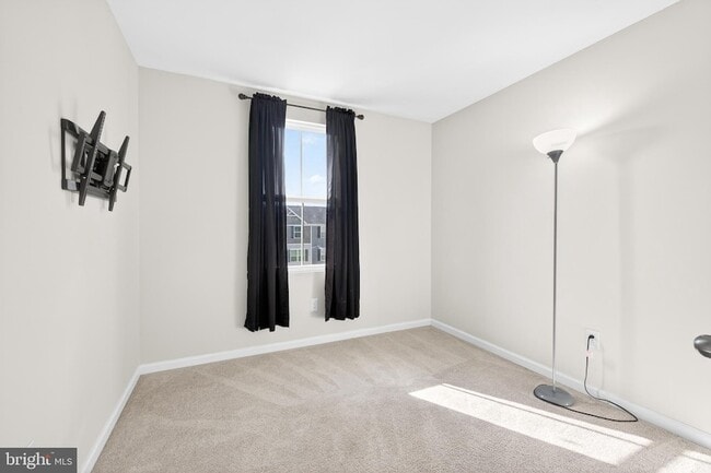 Building Photo - 6364 Pebblebrook Dr