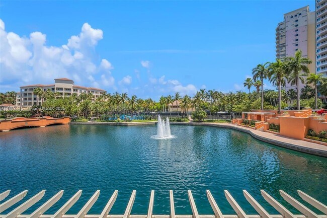 Building Photo - 765 Crandon Blvd