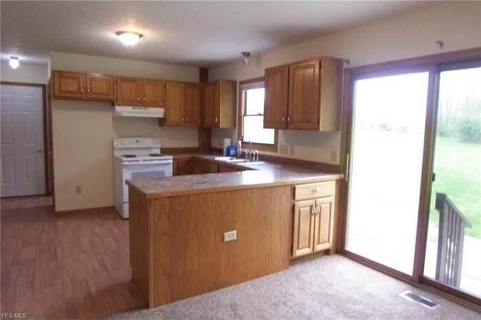 Building Photo - 888 E Caston Rd