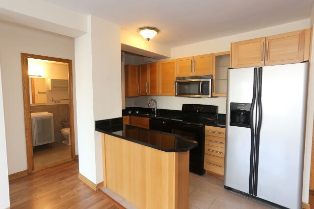 Building Photo - 4180 N Marine Dr