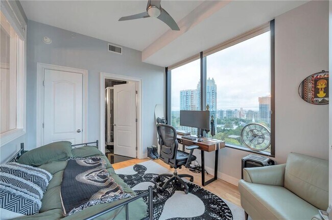 Building Photo - 2828 Peachtree Rd NW