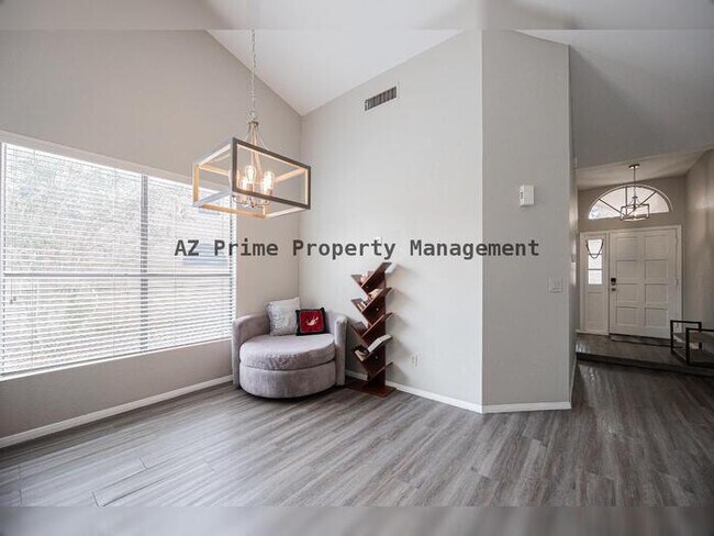 Building Photo - 25 S Ocean Dr