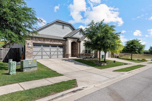 Building Photo - 7813 Peccary Dr