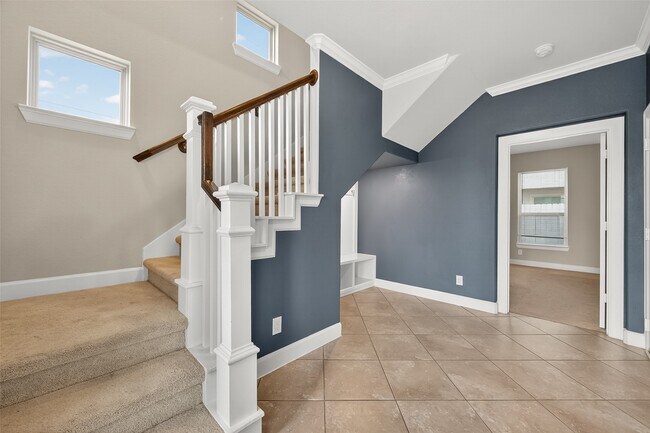 Building Photo - 2009 Kirby Landing Dr