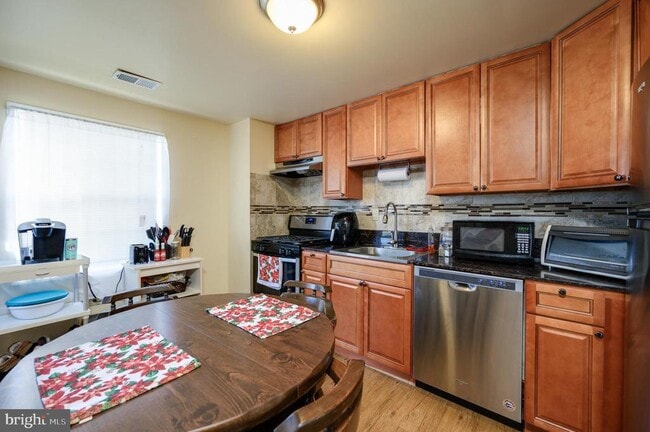 Building Photo - 134 Roberta Jean Ave